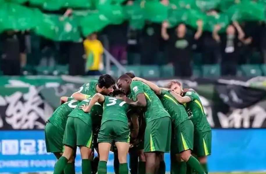 包含洛杉矶快船发布备战花絮；国际比赛日遗憾出局；中超任务艰巨；更衣室氛围转暖的词条